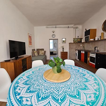 Vienna Palm Apartments Δωμάτιο φωτογραφία